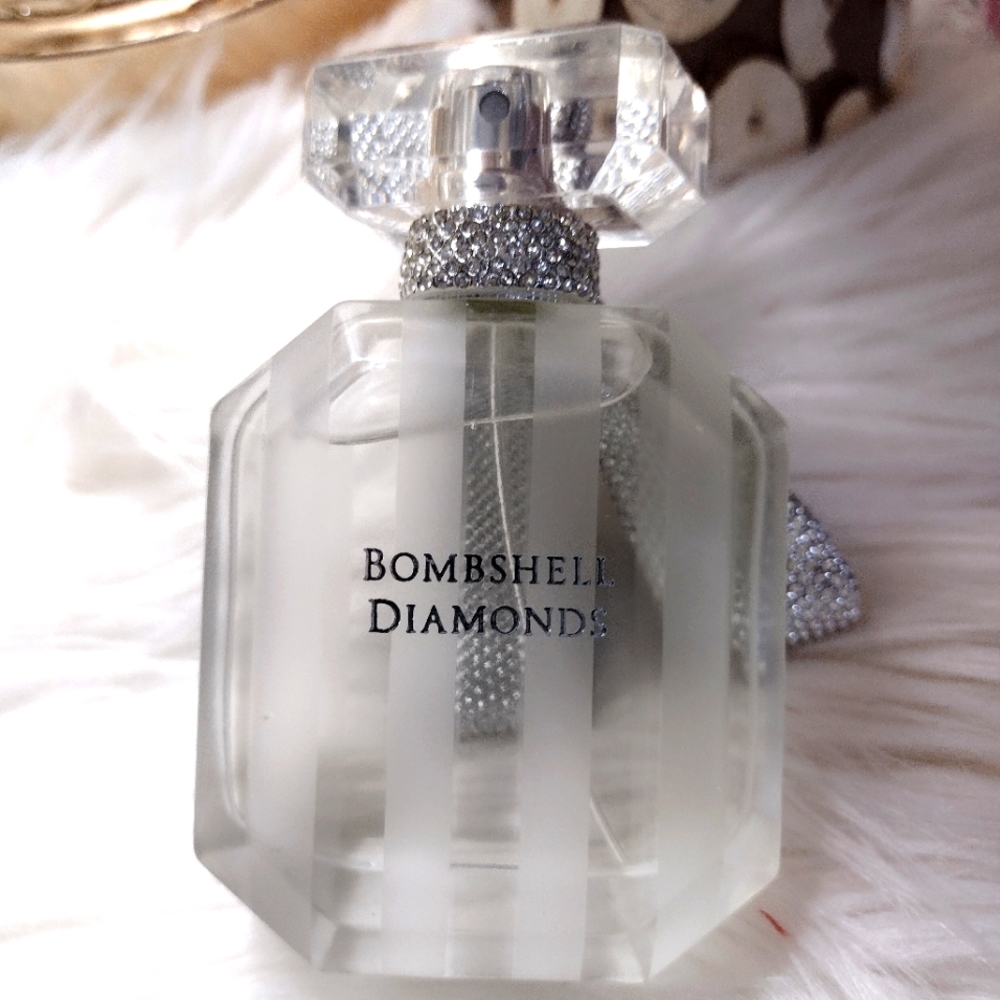 Victoria Secret Limited Edition (Bombshell) Perfume - Picture 2 of 6